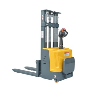 Apilador Eléctrico de 1 Tonelada con 2 Elevadores para Manejo en Estaciones - Product Image 5