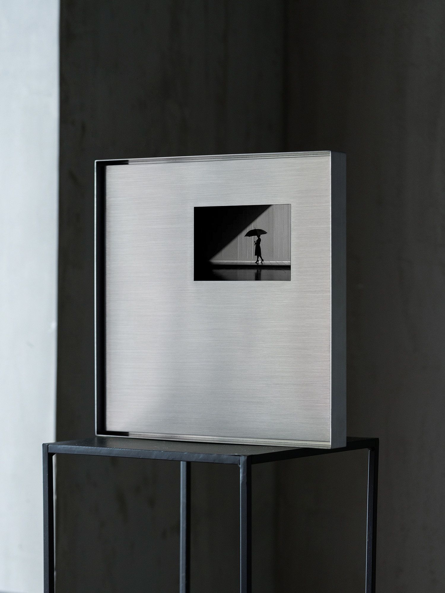 Stainless Steel Metal Mirror Frame Bauhaus Giclee Print Durable Eco-Friendly Square Matte Art Deco Silver Vertical Model 25059