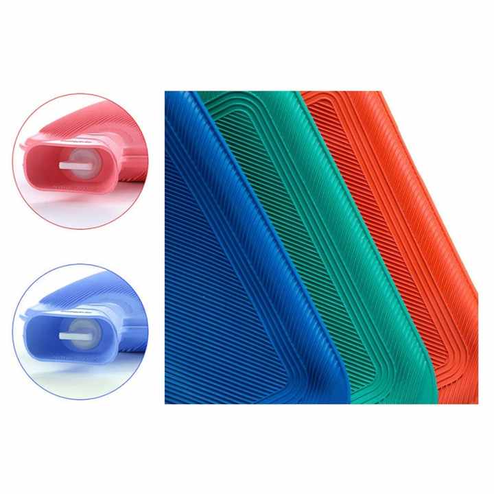 Simple Model 2 Liter Hot Water Bottle Assorted Color Hand Warming Bag Safe and Warm Travel Bag Made of Silicone Knit Rubber