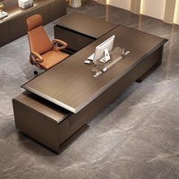 Grand ensemble de chaises de bureau modernes et haut de gamme Table de patron en bois avec panneaux légers de luxe pour président de direction