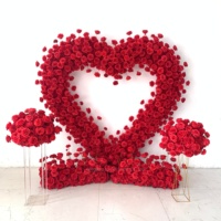 Composition florale artificielle en soie personnalisée de luxe pour demande en mariage, arche de mariage en forme de cœur rose, décoration de toile de fond « Marry Me »