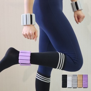 Pulsera Deportiva <span class=keywords><strong>de</strong></span> Silicona con Segmentos Rectangulares para Fitness, Running y Ciclismo, Modelo con Peso - Product Image 2