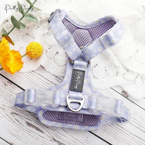 デイジーフラワープリントソフトピンク高級子犬ハーネスベストミディアム小型ペットピンク犬ハーネスクリアバックル付き子犬アクセサリー - Product Image 3