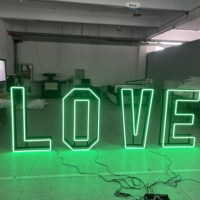 Lettres lumineuses géantes pliables RGB néon LOVE pour mariage et fête