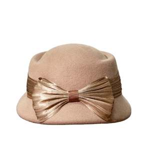 A120604 Chapeau en feutre 100% laine pour femme, couleur unie, béret élégant à bord incurvé, chapeau décontracté avec fleur et nœud - Product Image 1