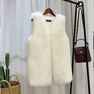 Gilet mi-long en fausse fourrure pour femme, chaleur hivernale, sans manches, gilet en fourrure Hulim moelleuse, vêtement d'extérieur tendance en gros - Product Image 1