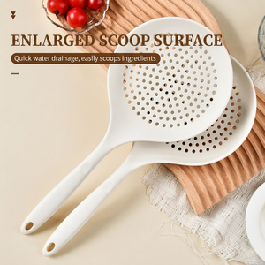 Grande cuillère ajourée en silicone avec cœur en nylon, 16 cm de large, résistante à la chaleur, pour faire bouillir, frire, égoutter et préparer en cuisine - Product Image 2
