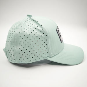 หมวกแก๊ป 6 แผง ปักโลโก้ PVC แบบกำหนดเอง หมวก Snapback แบบมีรูระบายอากาศ กันน้ำ สีเขียว ปีกแบน หมวกเบสบอล หมวกกอล์ฟประสิทธิภาพสูง - Product Image 6