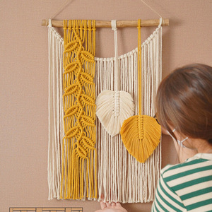 Tapiz de pared de macramé grande, tapiz tejido bohemio, para el hogar Decoración elegante, decoración de arte de pared de plumas de hoja hecha a mano Bohemia moderna - Product Image 3
