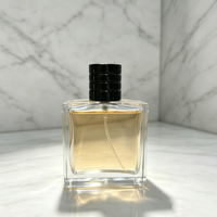 Botella de Perfume Cuadrada de 50 ml con Cuello Prensado, Tapa Negra Transparente con Pulverizador, Diseño Desechable, Color Personalizable, Marcas Globales