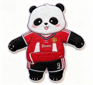 Patchs brodés thermocollants mignons de panda footballiste, motif sportif de dessin animé pour la décoration de vêtements, vestes et sacs à dos pour enfants - Product Image 3