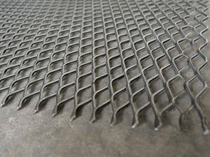 <span class=keywords><strong>Garde</strong></span>-<span class=keywords><strong>corps</strong></span> en <span class=keywords><strong>métal</strong></span> <span class=keywords><strong>déployé</strong></span> à motif diamant en acier galvanisé pour clôture de sécurité temporaire sur chantier - Product Image 2