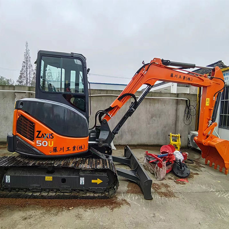 ぎっちょ ZX150W-7 Wheeled Excavators - HitachiCM Europe