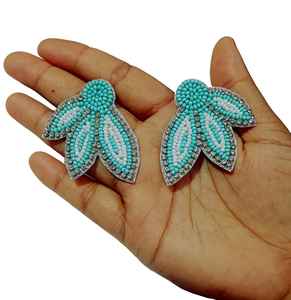 Rylee ivoire perlé gland boucles d'oreilles léger mode bijoux accessoires prix abordable - Product Image 1