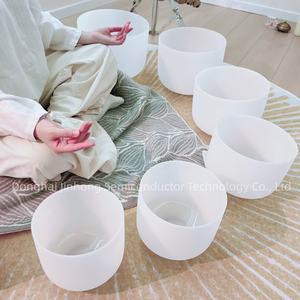 8-14 인치 젖빛 차크라 디자인 크리스탈 노래 그릇 명상 도매를위한 석영 소리 치유 노래 그릇 - Product Image 6