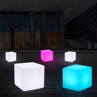 Promotion coloré brillant Cube tabouret LED télécommande nuit boîte à lumière pour KTV carré Table basse chaise décoration barre