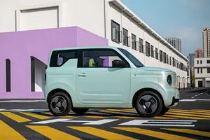 2024 Geely Panda New Energy Electric Intelligent Car 3ドア4シーター、200km/hスピード & 200kmドライビングレンジ人気製品