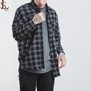 เสื้อเชิ้ตผู้ชายลายสก็อตแขนยาวคุณภาพสูงจากจีนปี 2019 เสื้อเชิ้ตผ้าฝ้าย 100% สไตล์ลำลอง เสื้อผ้าแฟชั่นแนวสตรีท เสื้อเชิ้ตผ้าสักหลาดลายสก็อตสำหรับผู้ชาย - Product Image 1