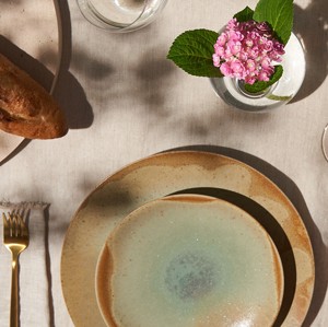 Service de vaisselle en céramique réactive Desert Oasis pour hôtels de luxe, repas en plein air et restaurants - Product Image 1