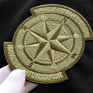 Nhà Máy Trực Tiếp Bán Chất Lượng Cao Tùy Chỉnh Các Bản Vá Lỗi Cho Quần Áo Thêu Phim Hoạt Hình Logo Ủi May Bền Vững Phù Hiệu - Product Image 2