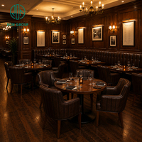 Ensemble de meubles de restaurant commercial sur mesure Ron Group, table ronde en bois, chaise en cuir confortable, banquette en forme de L