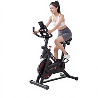 Vélo d'exercice vertical intelligent à transmission par courroie en acier pour la maison, résistance infinie, entraînement à pédale alimenté par batterie, ventilateur intégré