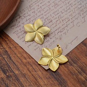 Flower Pendant Earrings Zinc Alloy Gold Geometric Design Party Jewelry for Women - Product Image 1