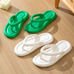 เทรนด์แฟชั่นฤดูร้อน รองเท้าแตะแบบหนีบสำหรับผู้หญิง ดีไซน์นุ่มรูปตัววี พื้นเรียบ ระบายอากาศได้ดี เหมาะสำหรับใส่กลางแจ้ง - Product Image 2