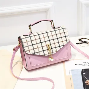 RU Promotional Hand Made Plain Sublimation Korean Style Pink Pearl Women Hand Bags Supplier