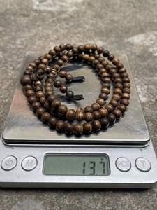 สร้อยข้อมือไม้กฤษณาเวียดนามคุณภาพสูง 108 เม็ด ขนาด 6 มม. ทำจากไม้กฤษณาสีดำธรรมชาติแท้ คุณภาพเยี่ยม - Product Image 4