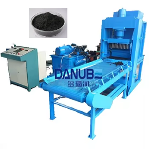 Équipement de poudre de moulage DANUBE Machine de moulage hydraulique Machine de formage de charbon de bois en poudre de carbone - Product Image 1