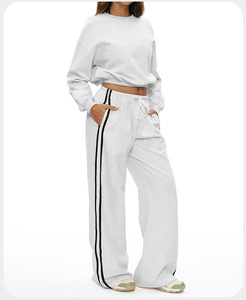 Completo Sportivo Casual Autunno Inverno a Righe <span class=keywords><strong>in</strong></span> 100% <span class=keywords><strong>Poliestere</strong></span> Eco-Friendly, Comodo e alla Moda - TZ4506 - Product Image 3