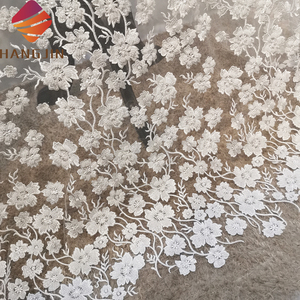 Tela de Encaje con Cuentas de Flores <span class=keywords><strong>3D</strong></span> de Lujo, Encaje Francés <span class=keywords><strong>Bordado</strong></span> <span class=keywords><strong>a</strong></span> <span class=keywords><strong>Mano</strong></span> con Cuentas de Perlas por Yarda - Product Image 5