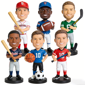 Figuras Personalizadas de Deportistas en Resina para Coleccionistas y Regalos Premium: Béisbol, Fútbol Americano, Baloncesto, Fútbol, Hockey - Product Image 2