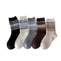 Chaussettes thermiques en laine à motifs pour femme, mi-mollet, chaudes et décontractées, idéales pour le quotidien – Vente en gros