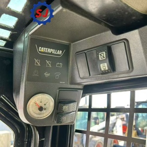 รถตักล้อยาง CAT 226b3 มือสอง กำลังแรง โครงสร้างทนทาน เหมาะสำหรับงานก่อสร้าง พร้อมใช้งาน ประสิทธิภาพสูง ขายดี - Product Image 5