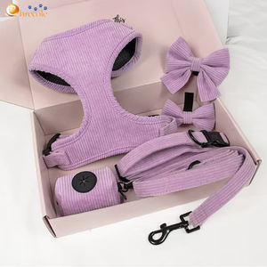 Conjunto de Invierno de Arnés, <span class=keywords><strong>Collar</strong></span>, Correa y Bufanda de Pana para Perro Salchicha sin Tirones, de Lujo y al por Mayor con Etiqueta de Logotipo Privado de Diseñador - Product Image 1