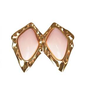 Boucles d'oreilles pendantes tendance en acier inoxydable 316L plaqué or PVD, résistantes et durables, avec pierre rose incrustée - Product Image 1