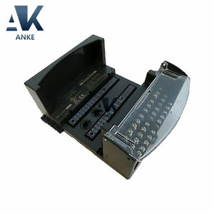 IC200CHS014 GE Fanuc VersaMax I/O caja de interposición estilo T - Product Image 1