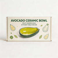 Creatieve geëmbosseerde avocado keramische snack schaal, uniek fruitvormig serveerschaaltje, decoratieve kleine dipschaal voor B2B maatwerk