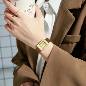 Montre pour femme à cadran carré rétro avec bracelet, montre à quartz haut de gamme étanche pour femmes - Product Image 3