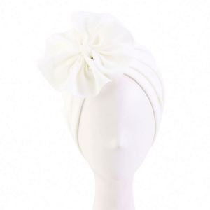 ผ้าโพกหัวมุสลิมลายดอกไม้ขนาดใหญ่สำหรับผู้หญิง ผ้าอะคริลิกเนื้อนุ่ม แฟชั่นสำหรับใช้ในชีวิตประจำวัน ท่องเที่ยวกลางแจ้ง งานปาร์ตี้ ตกปลา ฤดูใบไม้ร่วง ฤดูหนาว - Product Image 3