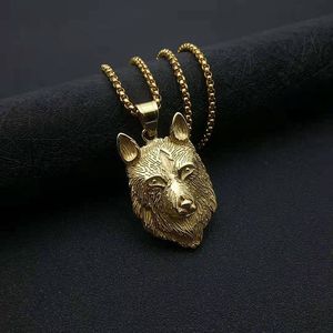 Collier avec pendentif tête de loup en acier inoxydable, design du zodiaque animal unisexe, bijoux à la mode en tons or et argent - Product Image 3