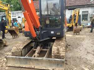 Doosan DH55 Mini pelleteuse coréenne originale d'occasion 5.5 tonnes sur chenilles importées avec roulement et moteur de pompe à moteur - Product Image 3