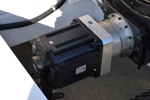 Macchina da Taglio Laser a Fibra per Tubi 2000W Automatica FORSUN per Profili/Acciaio/Canalina in Acciaio e Alluminio - 37% di Sconto - Product Image 4