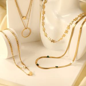 จี้สร้อยคอเหล็กกล้าไร้สนิมกันน้ำไม่หมอง ขายส่ง สร้อยคอประดับเพชรซิคอนสำหรับผู้หญิง ชุบทอง 18K จี้รูปผีเสื้อ - Product Image 1