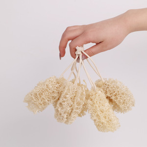 Cepillos de Limpieza Naturales Hechos a Mano para Lavar Platos en la Cocina, Bolas de Luffa para Sartenes Antiadherentes, Hechas a Mano - Product Image 1