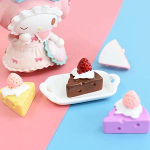 Modelo de Resina de Pastel de Queso Simulado, Miniatura de Comida para Casa de Muñecas, Decoración para Jugar, Abalorio para Accesorios de Joyería - Product Image 5
