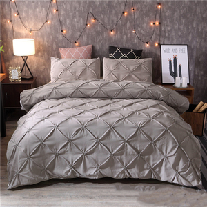 Set <span class=keywords><strong>Copripiumino</strong></span> di Lusso Artigianale Moderno in Poliestere Nero di Qualità 400TC per Tutte le Stagioni Lavabile in Lavatrice per Letti Queen, King, Singoli e Matrimoniali - Product Image 4