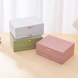 Tragbare Doppels chicht Schmuck Aufbewahrung sbox im europäischen Stil Neues Design Rechteckform Einfache Schmucke tui als Geschenk - Product Image 4